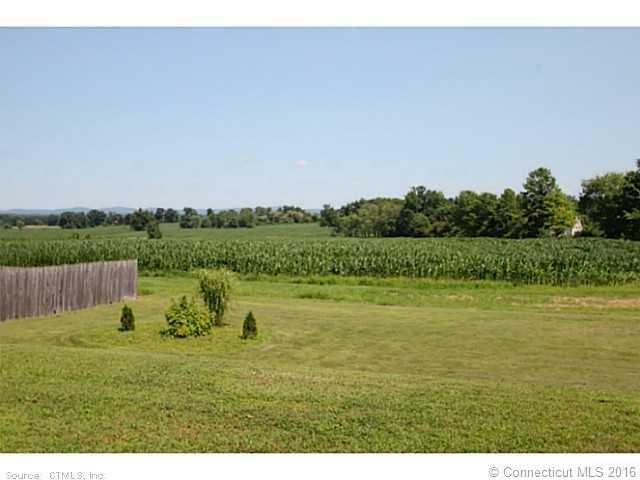 806 Mapleton Ave - Photo 2 of 18