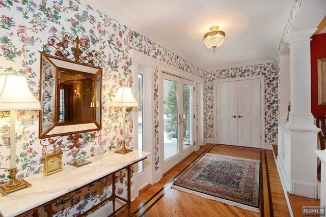 75 Carnot Ave - Photo 2 of 18