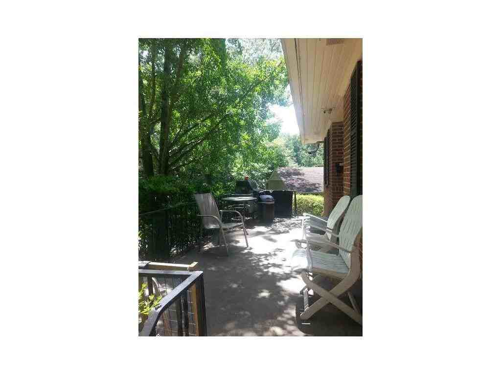 1916 Dellwood Dr NW #A - Photo 2 of 13