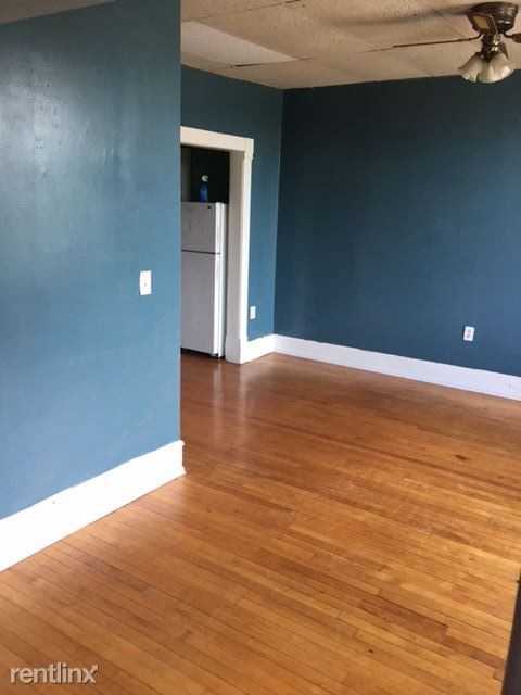 716 Main Ave - Photo 2 of 7