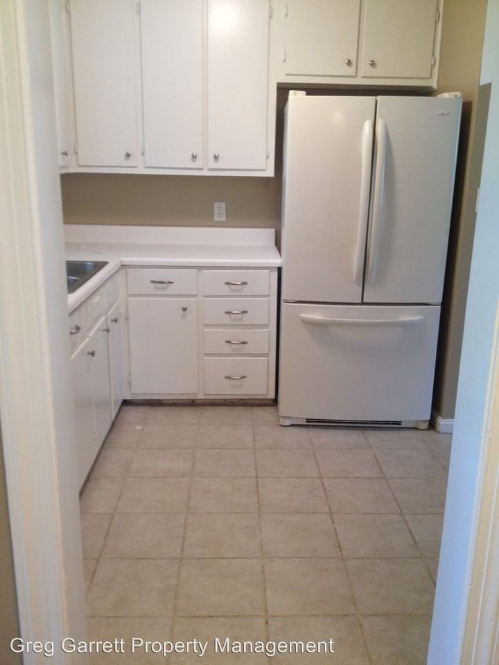 26 Timberline Crescent - Photo 2 of 8
