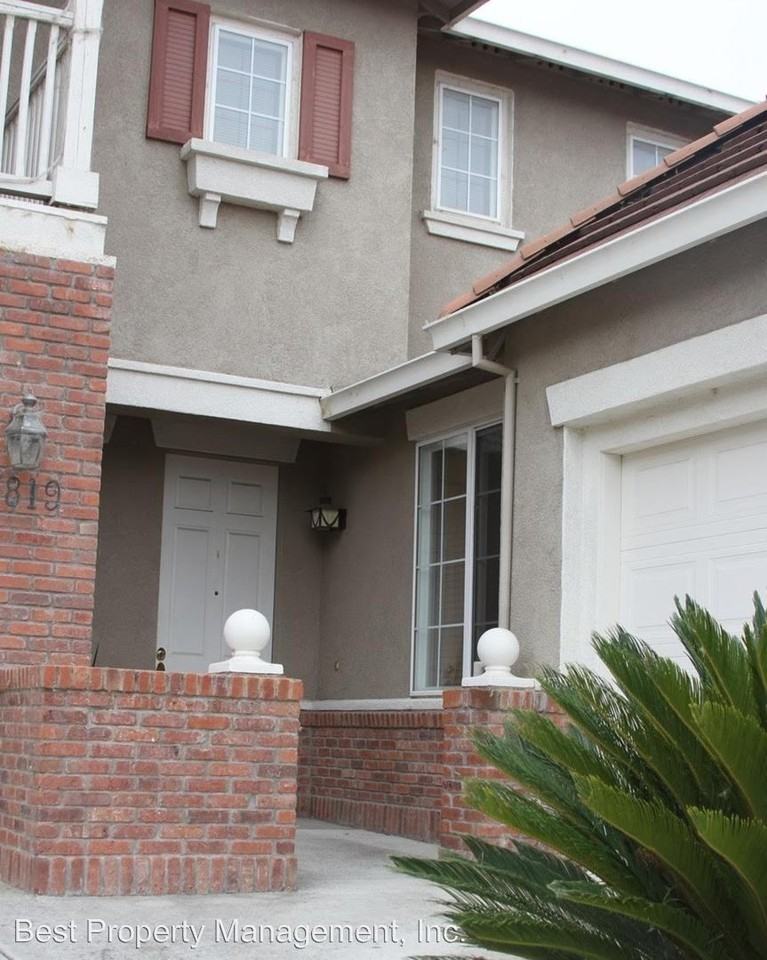 37819 Jasmine Ct - Photo 2 of 32