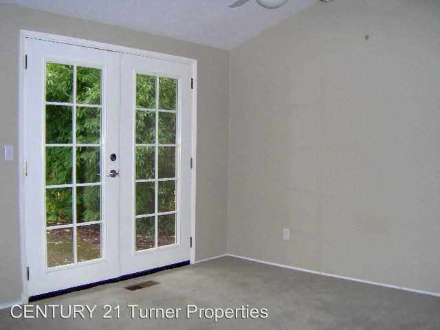 17500 Hill Way - Photo 3 of 20