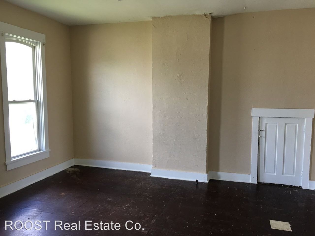 1624 S Limestone St - Photo 2 of 8