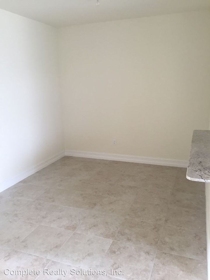 9460 Sardinia Way #103 - Photo 3 of 17