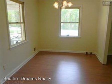 973 Airport Blvd - Photo 2 of 11