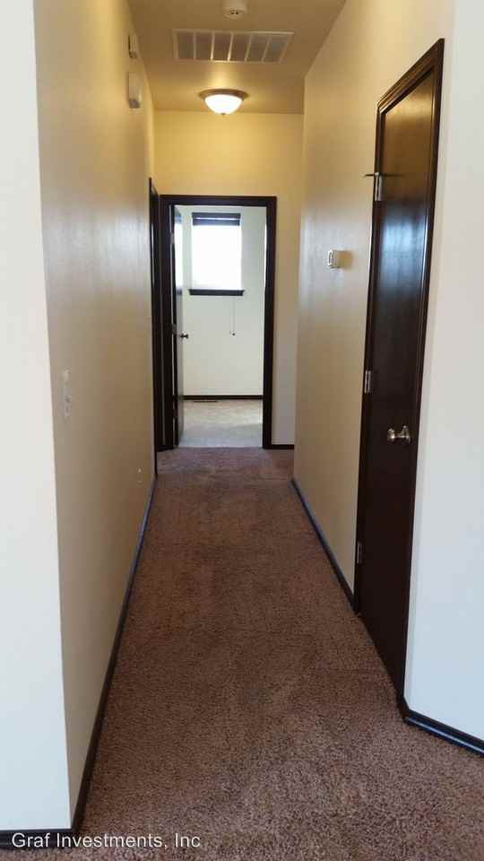 1309 N 13th St - Photo 3 of 21