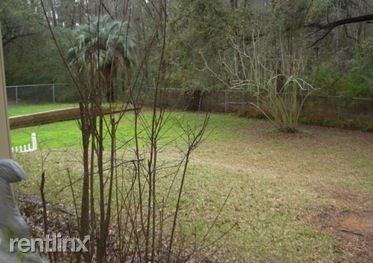 1908 Monticello Dr - Photo 3 of 9