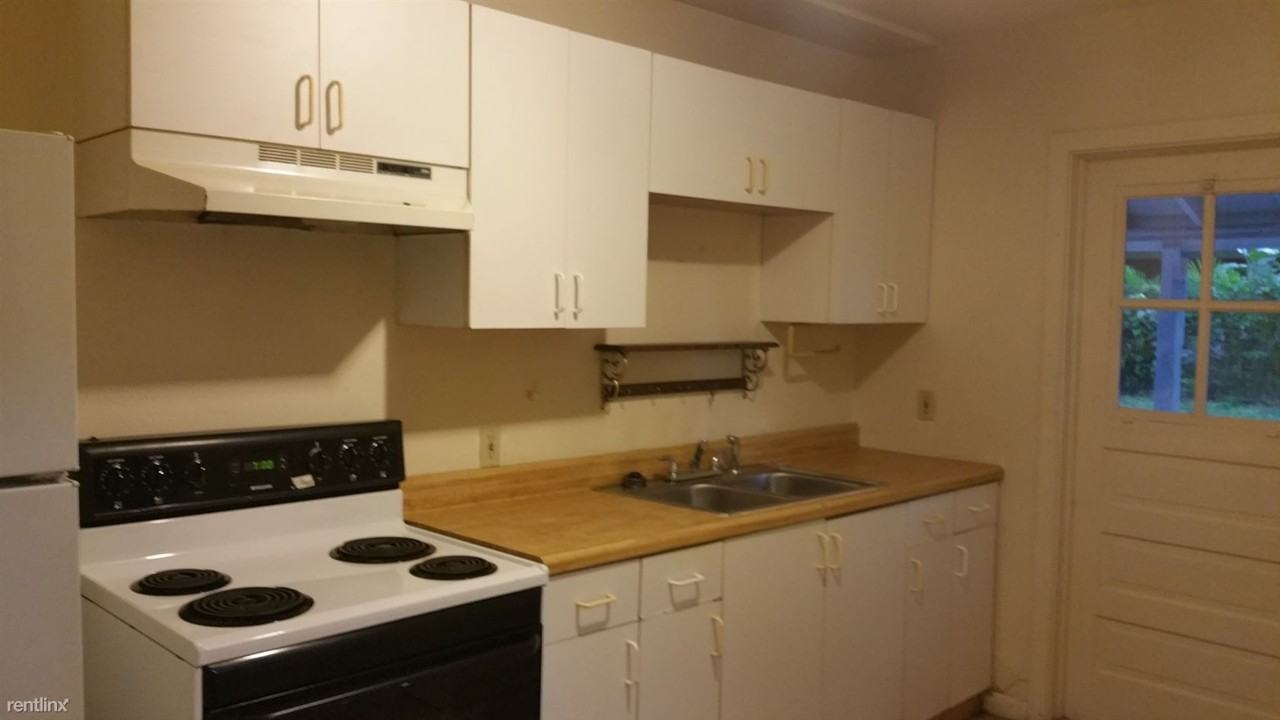 1018 NE 9 Ave - Photo 3 of 5