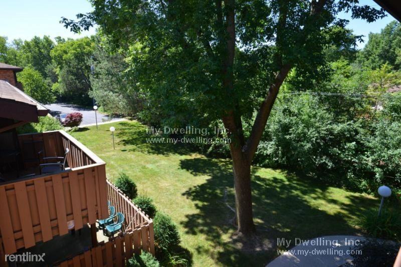 7009 N Green Bay Ave - Photo 2 of 18