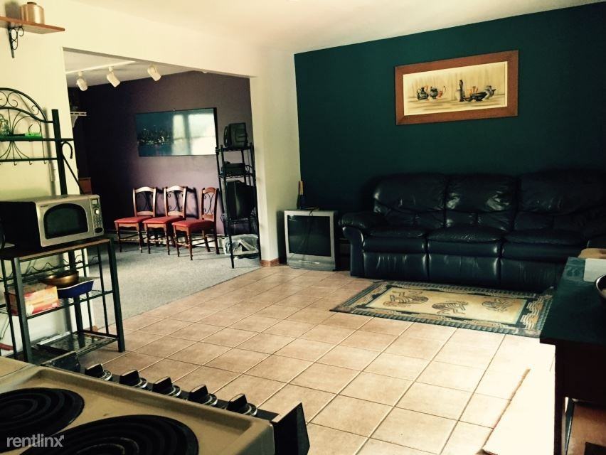 4 Summerset Dr - Photo 3 of 4