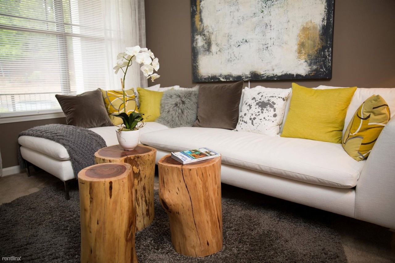 Lemmon Ave - Photo 2 of 5