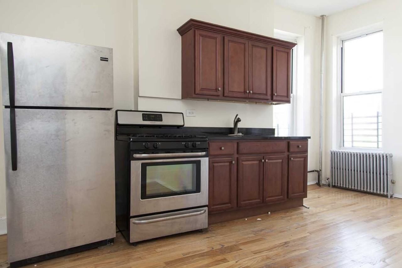 Bergen St & Franklin Ave #5