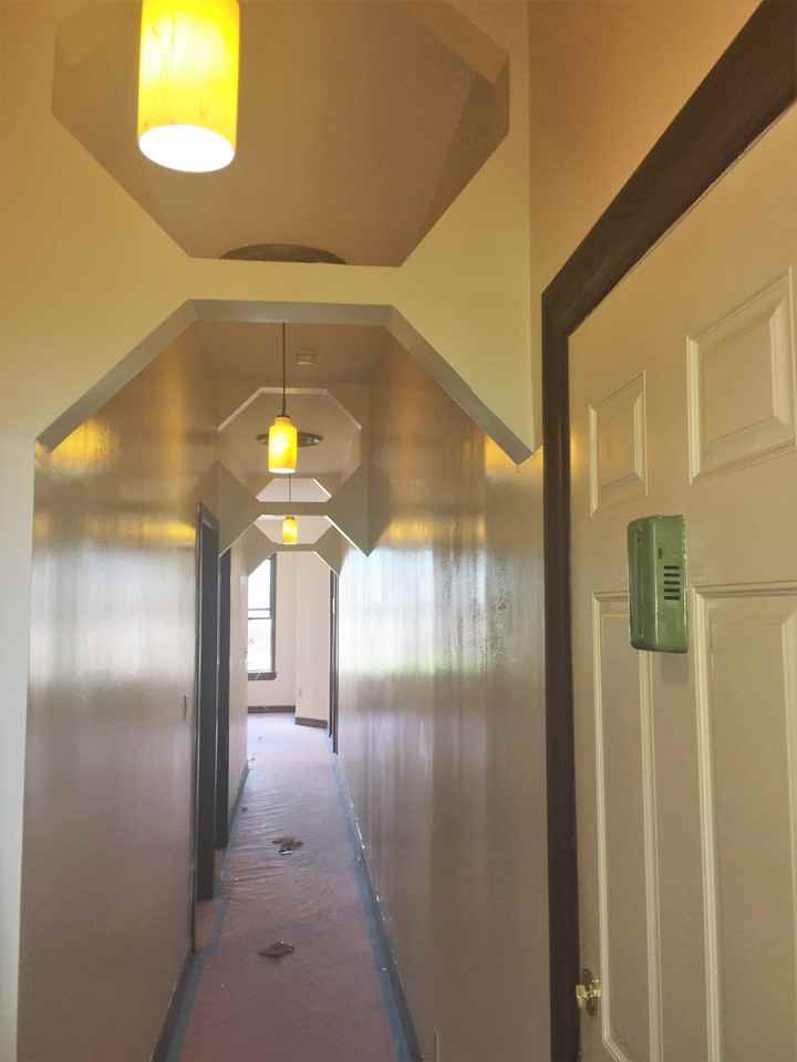 458 Halsey St #3 - Photo 3 of 6