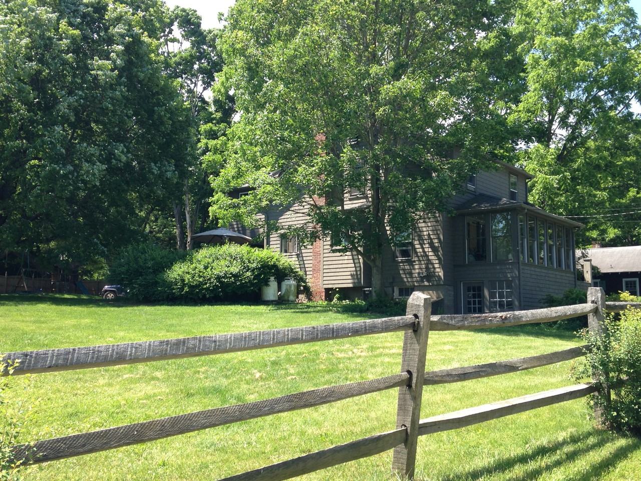 40 Midway Rd - Photo 3 of 26