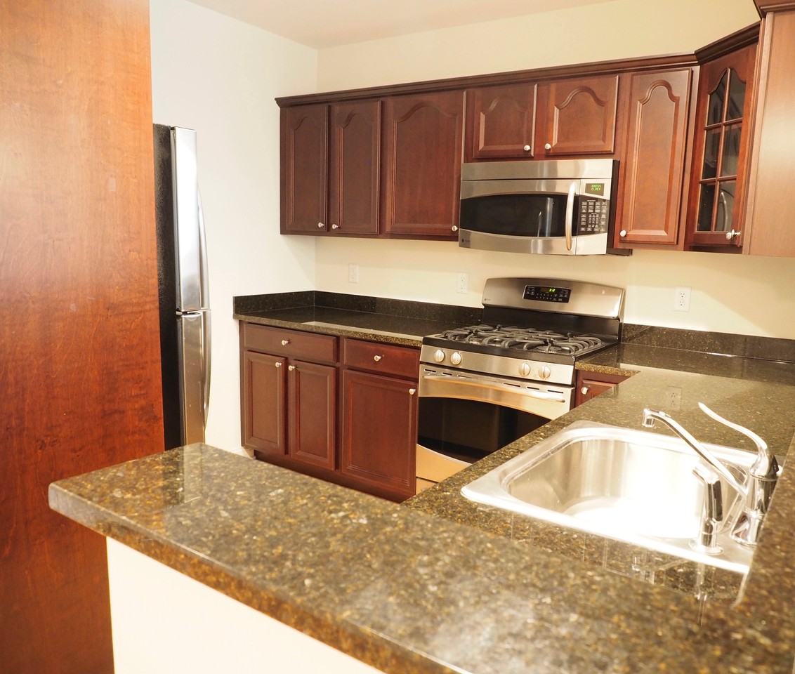 3303 Leeward Dr - Photo 2 of 13
