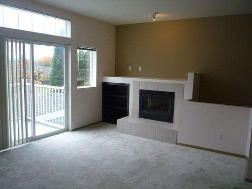 21917 42nd Ave S - Photo 3 of 9