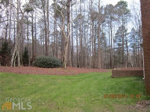 201 Darwish Dr - Photo 2 of 46
