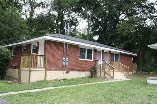 2956 Jones St - Photo 2 of 11