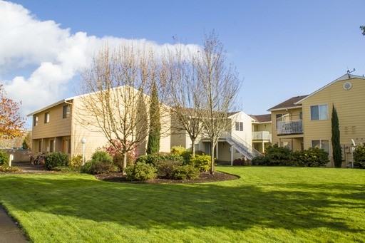 1221 SW 26th St #12212 - Photo 3 of 11