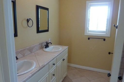 715 E Valley View Trail - Photo 3 of 23