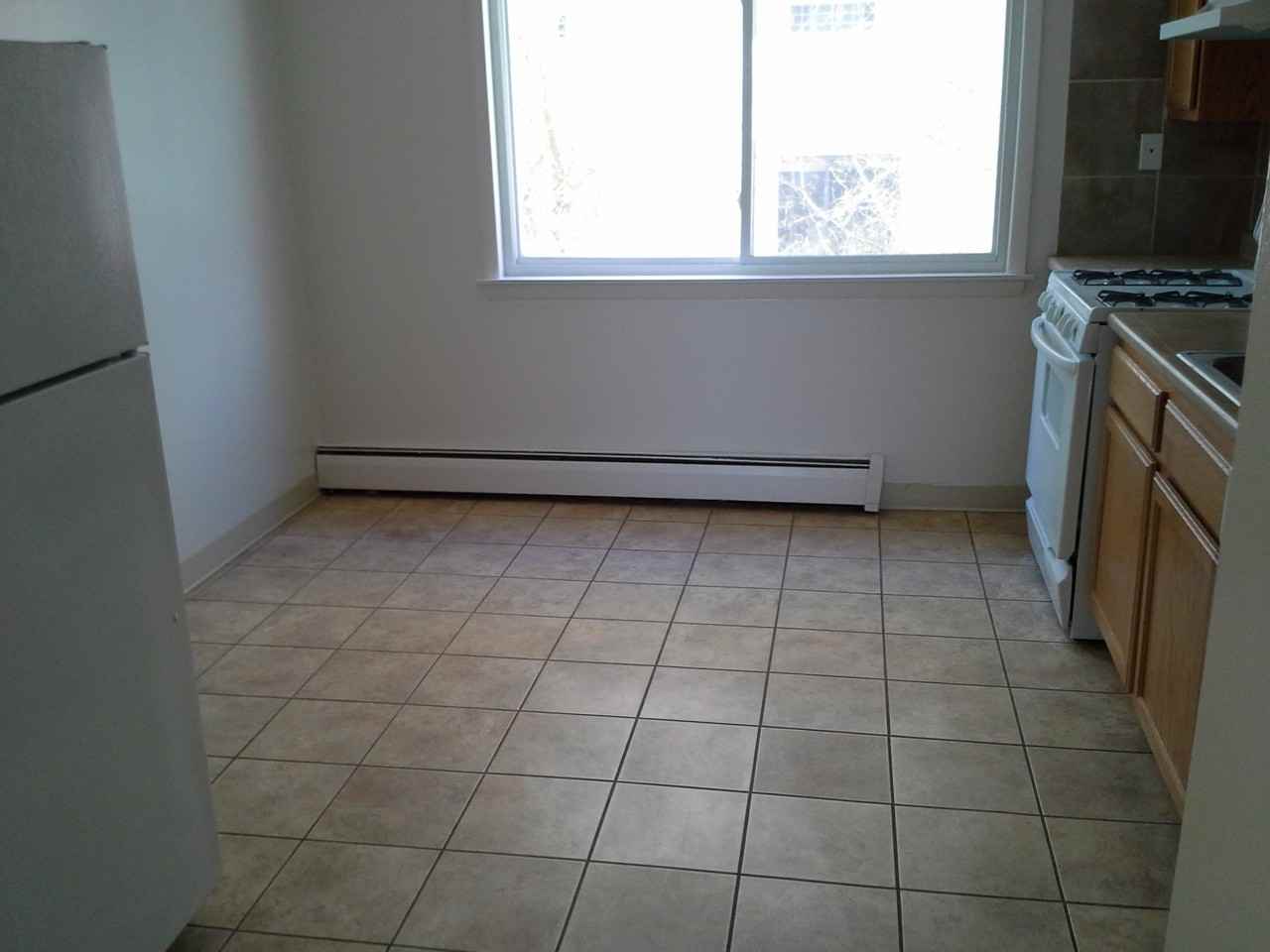 14 Bedford Ave. - Photo 3 of 8