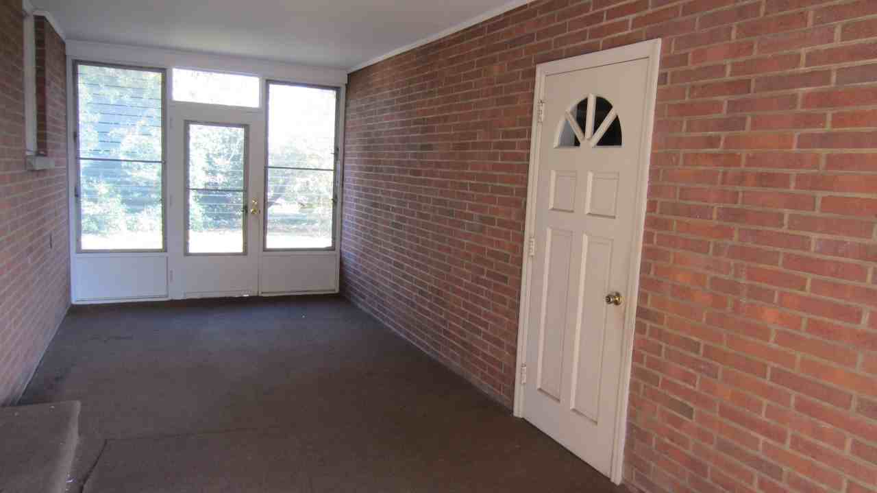 14 N Orchard St - Photo 3 of 14