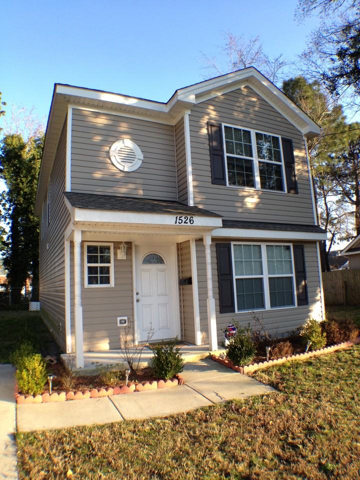 1526 Wilson Rd - Photo 2 of 12