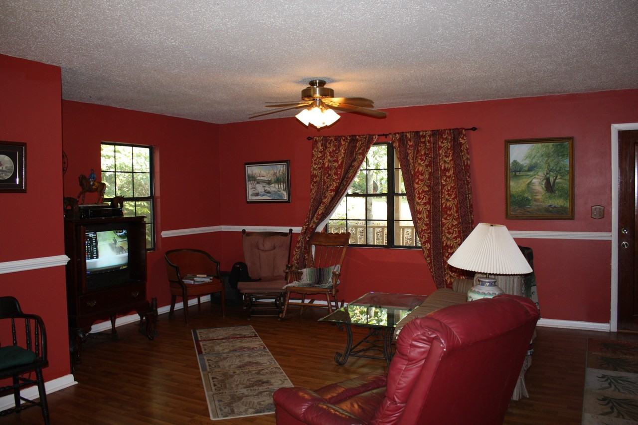 110 Appaloosa Ln - Photo 3 of 13