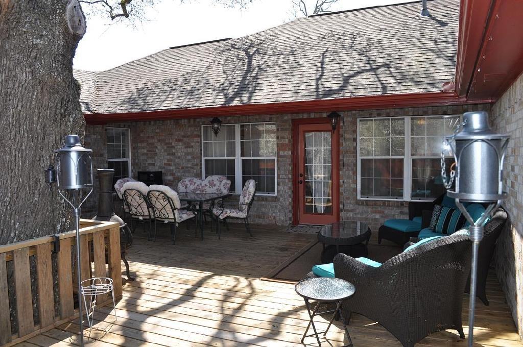 4102 Chamberlain Cir - Photo 2 of 15