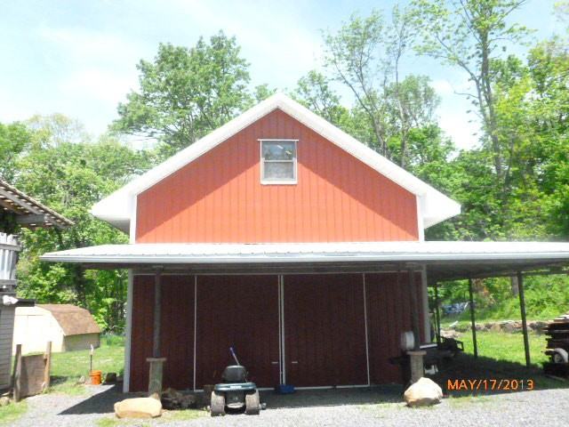 305 Hickon Rd - Photo 2 of 17