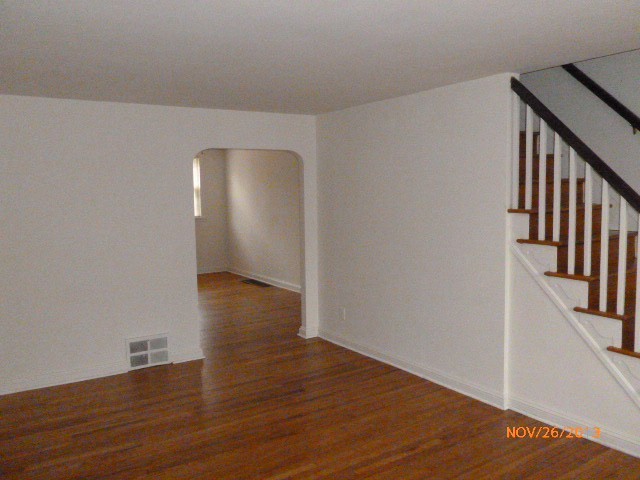 1552 Glen Ave - Photo 2 of 8