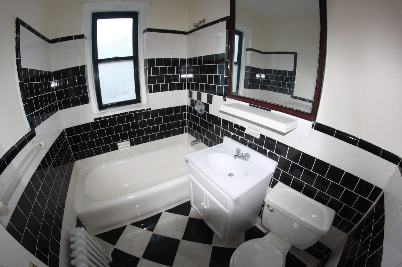 241 S. Arlington Avenue - Photo 3 of 8