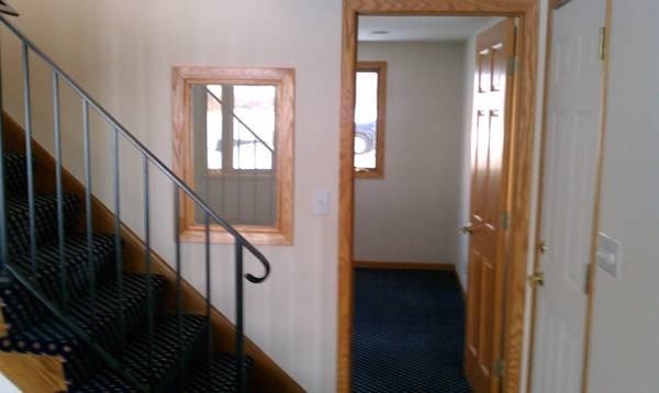 10 Bay St - Photo 2 of 6