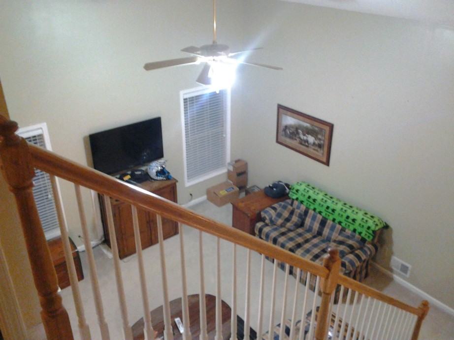 181 Preakness Dr - Photo 3 of 10