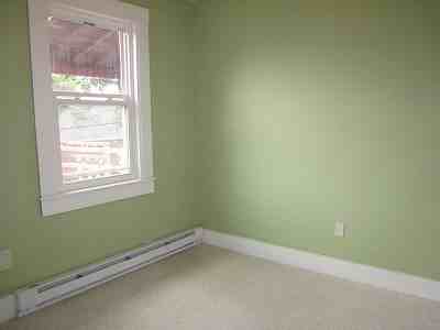 31-32 Terrace Ave - Photo 3 of 9