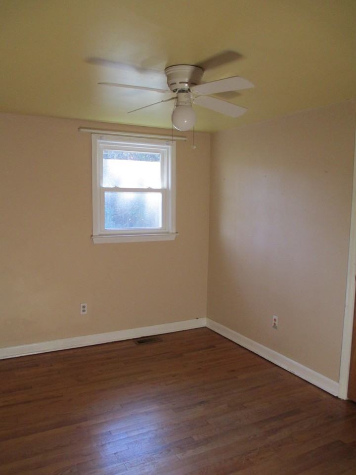 103 Wilcox St - Photo 3 of 6