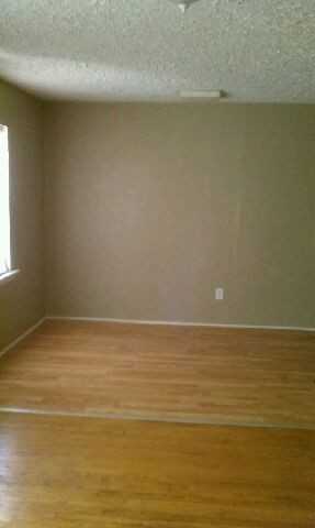 7836 Tuxedo Ct - Photo 2 of 4