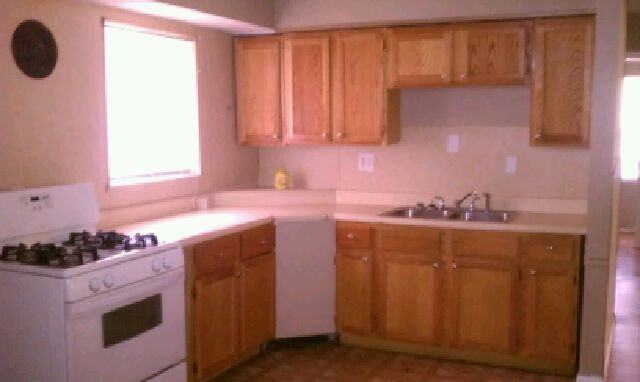 7836 Tuxedo Ct - Photo 3 of 4