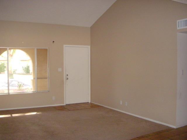9270 E Kalil Dr - Photo 3 of 7