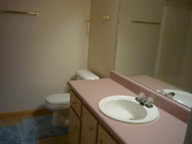 821 Waterfield Dr - Photo 3 of 8