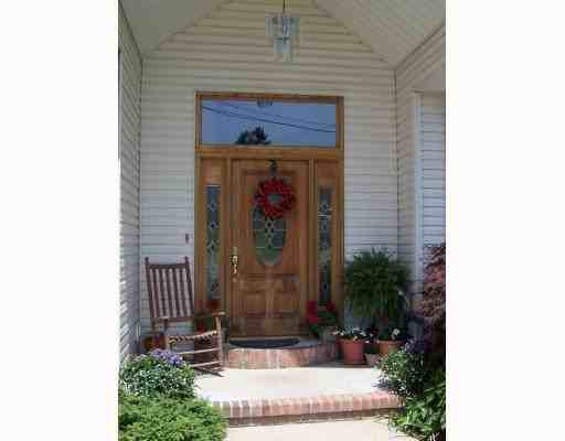 125 Middle Coach Rd - Photo 2 of 8