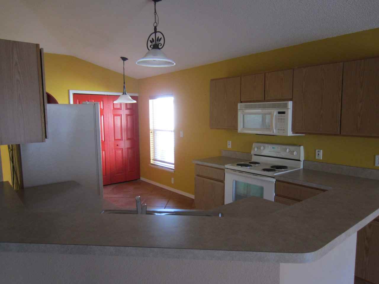 363 Villa Dr - Photo 3 of 17