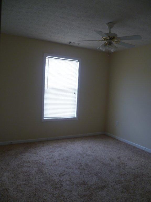 201 Logans Dr SE - Photo 2 of 15