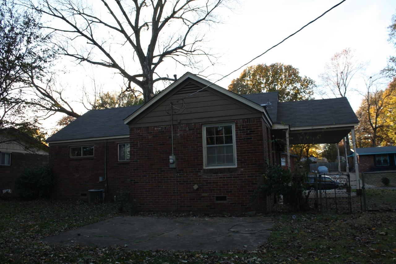 4612 Newton Dr - Photo 3 of 13