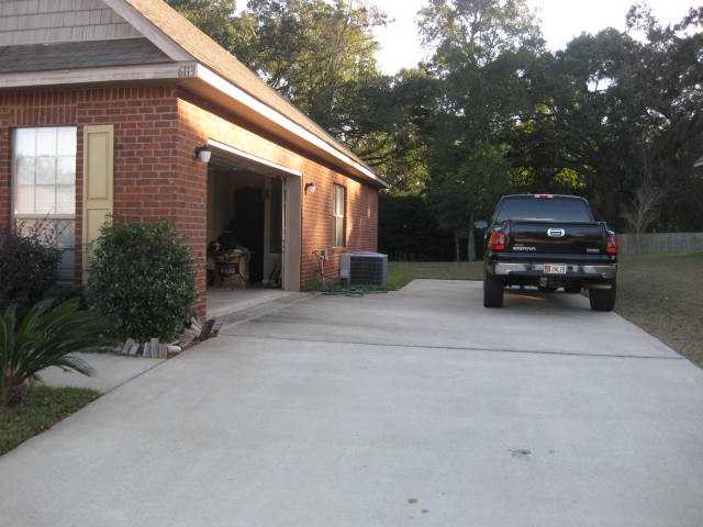 6113 Southbend Dr S - Photo 2 of 20