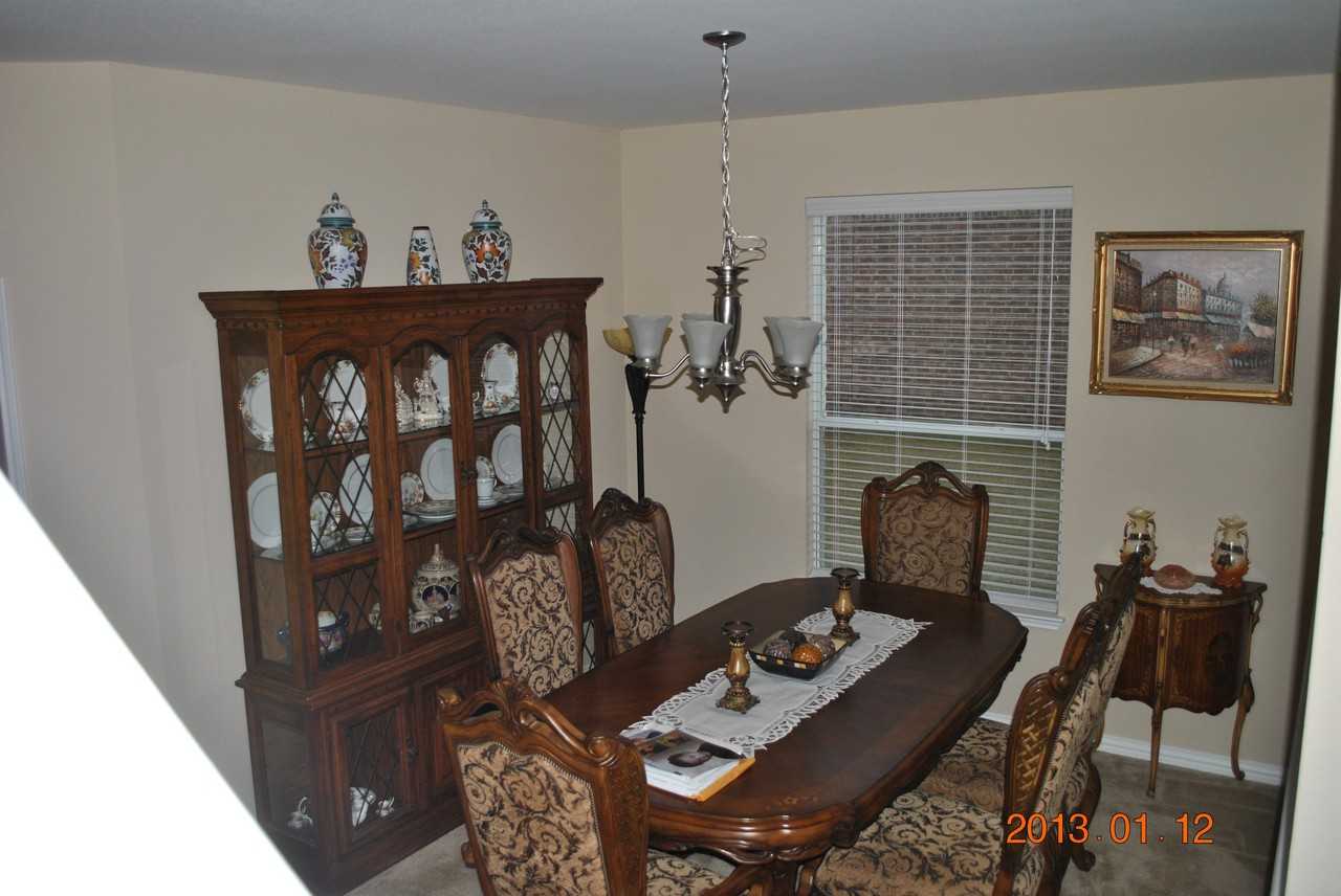 834 Red Fern Dr - Photo 2 of 9