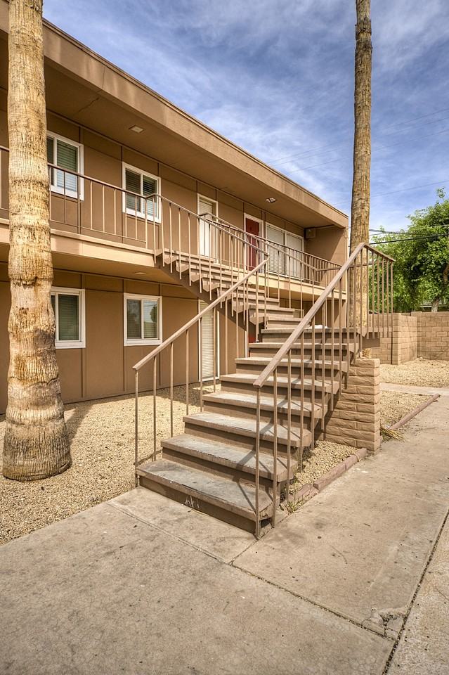 2923 N 38th St #3 - Photo 2 of 30