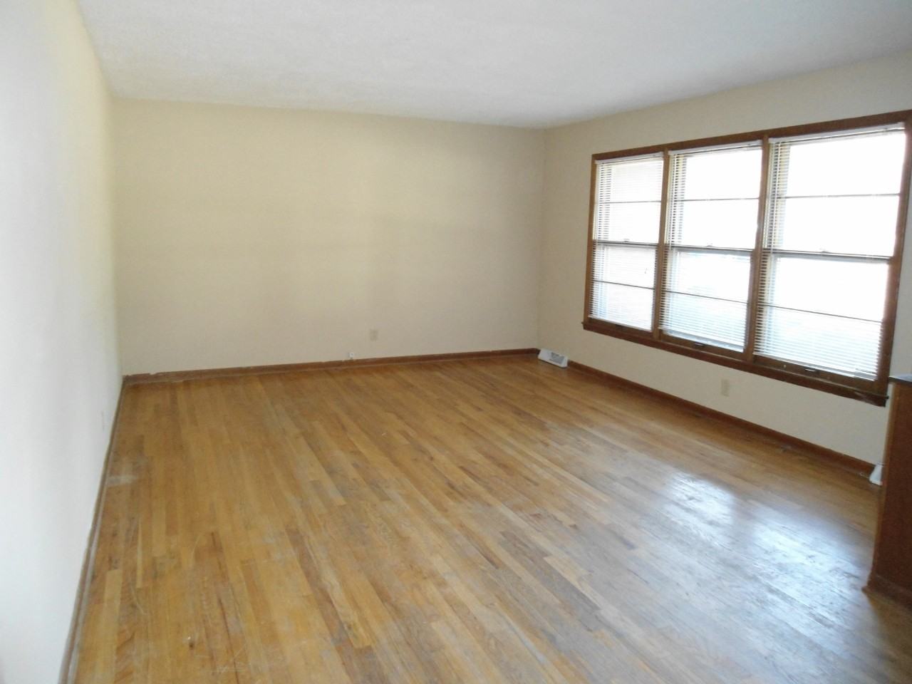 3603 S Pennsylvania St - Photo 3 of 10