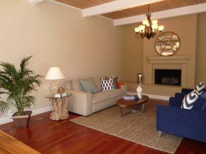 7614 Overlake Dr W - Photo 3 of 23